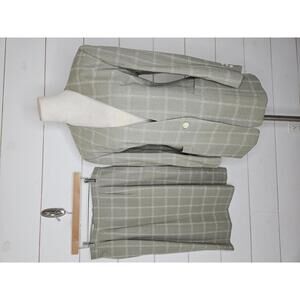 Vintage Barrie Pace size 12 grey & white pure wool skirt suit